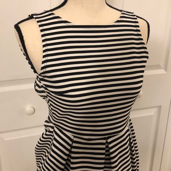 Forever 21 Striped Mini Dress - Picture 3 of 8